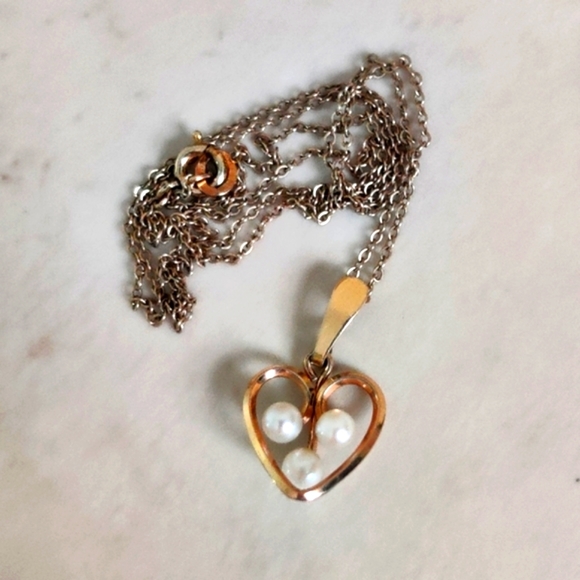 Krementz Gold Filled Heart Necklace w/Cultured pearls - Picture 3 of 10